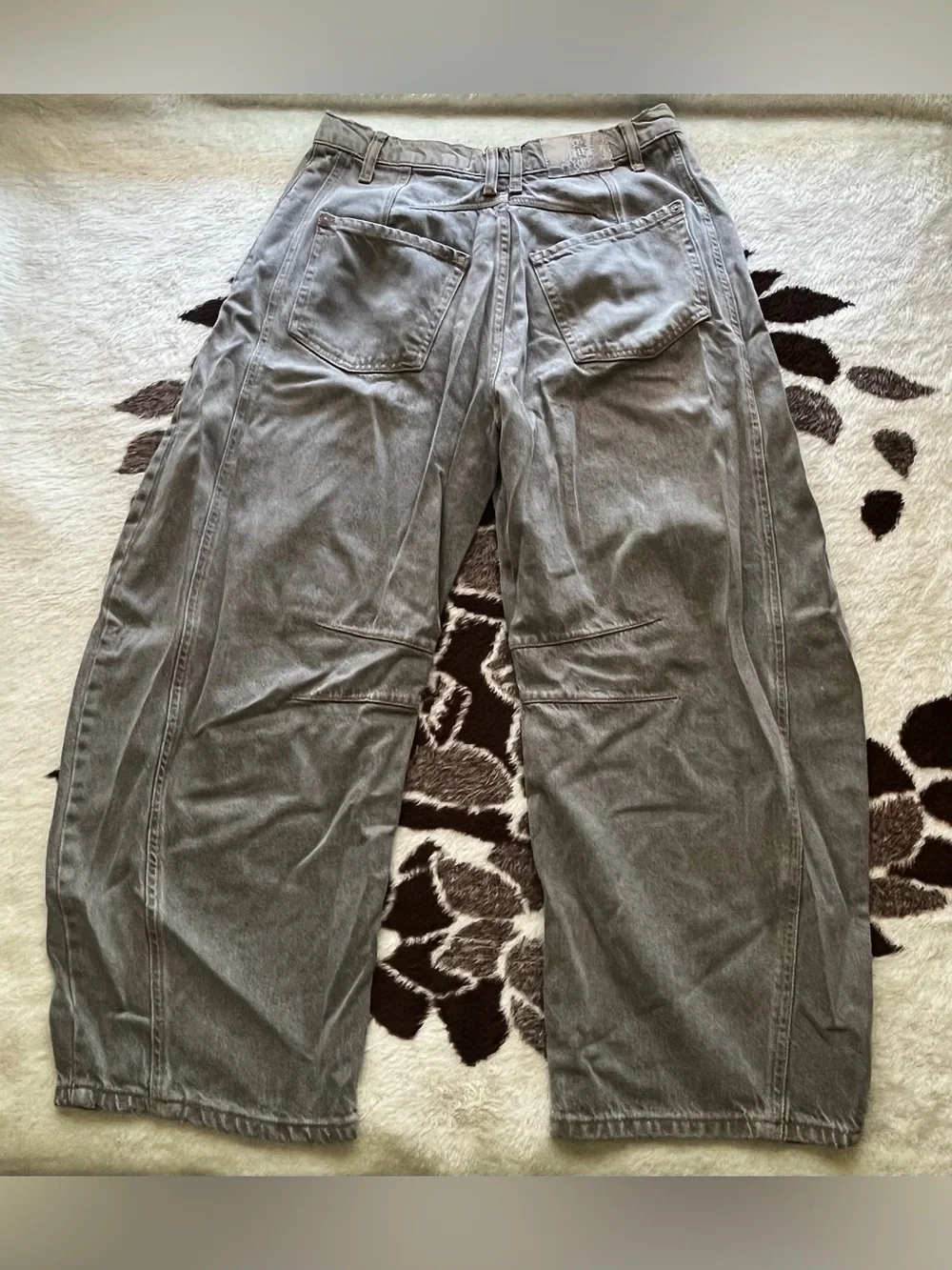 We The Free Barrel Jeans - Picture 4 of 8